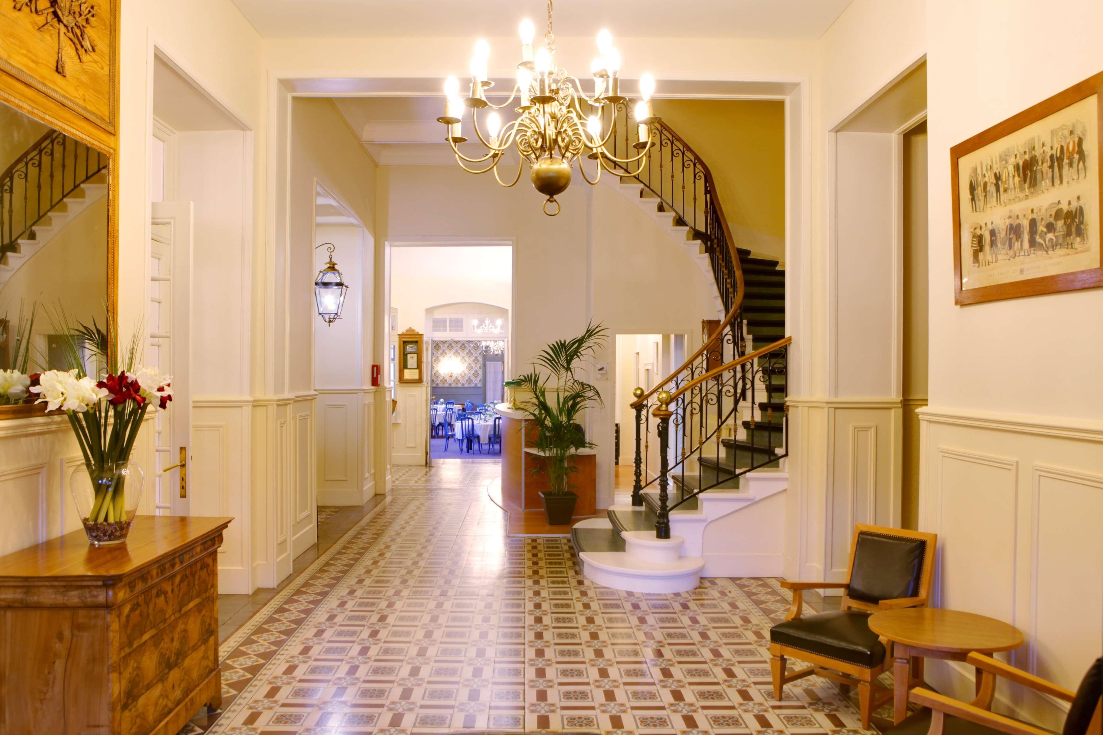 Western Grand De Paris &