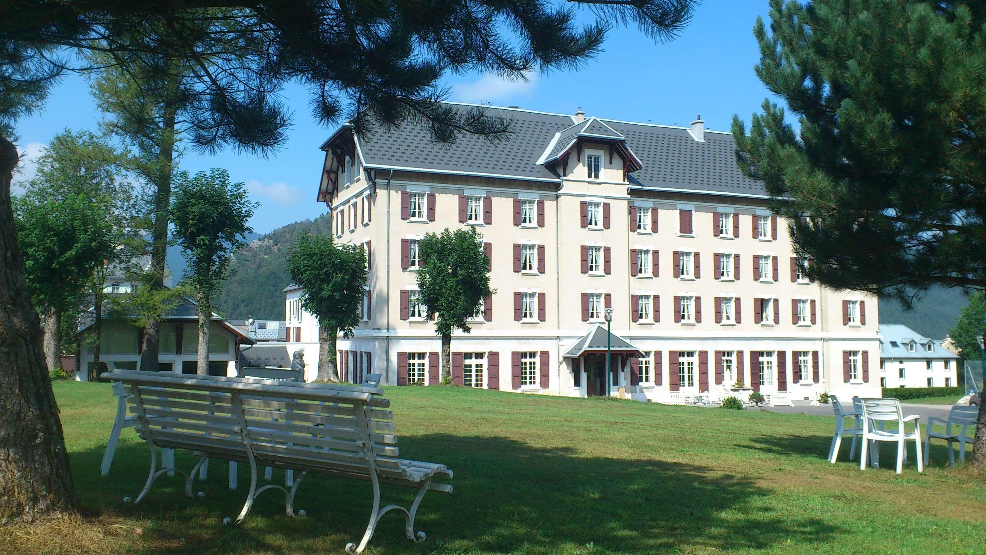 Western Grand De Paris &