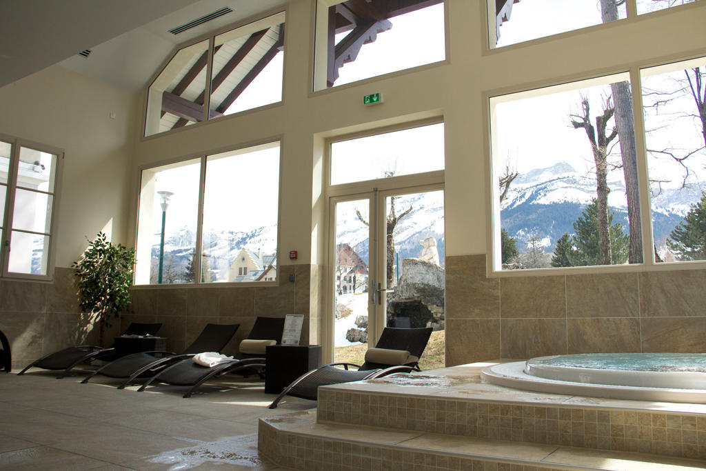 Hotel Western Grand De Paris & Villard-de-Lans